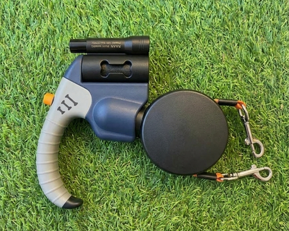 "Correa Retráctil Doble 360° con Linterna LED"